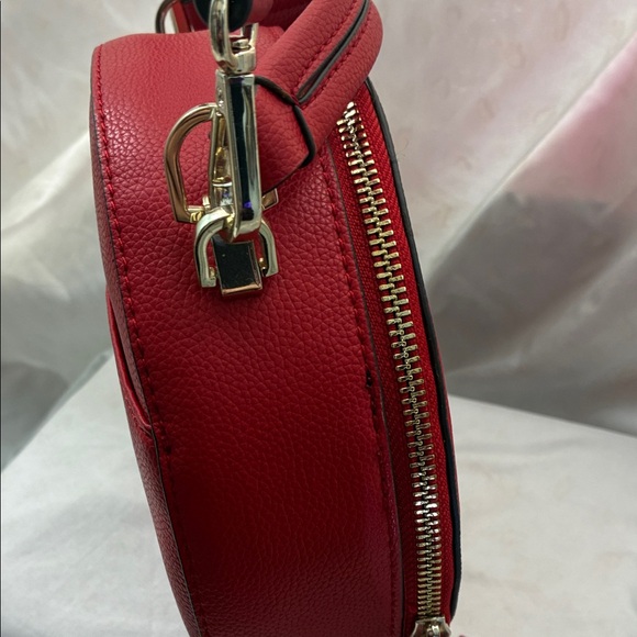 Vince Camuto Bold Red Circle Crossbody Bag - Picture 9 of 11